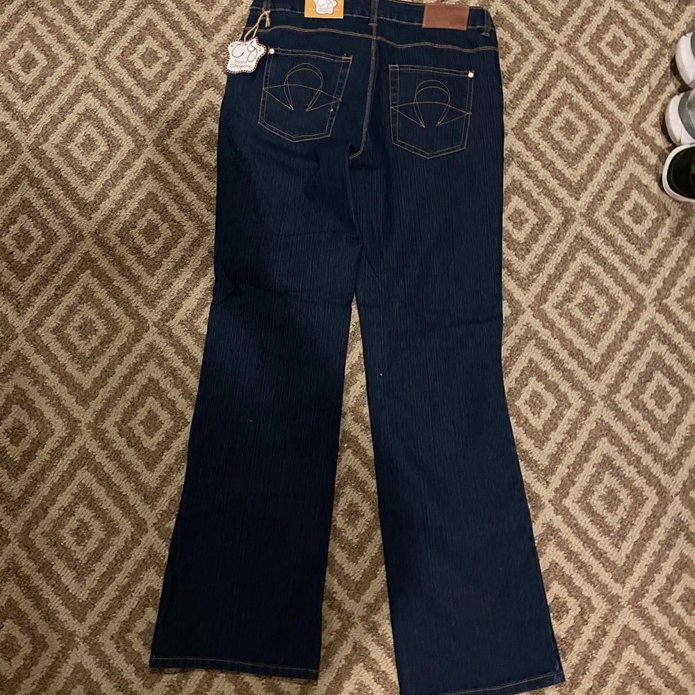 Jeans - Picture 6 of 6